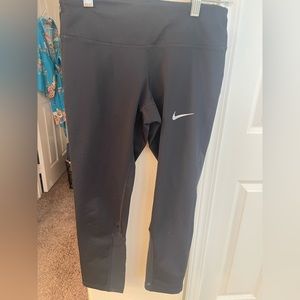 Nike Running Dri Fit Cropped Athletic Leggings size‎ XS